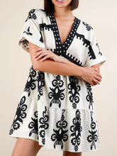 Printed V-Neck Short Sleeve Mini Dress Black / S